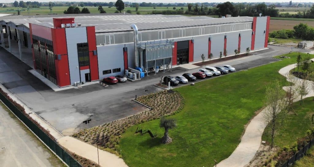 Azienda con Giadino